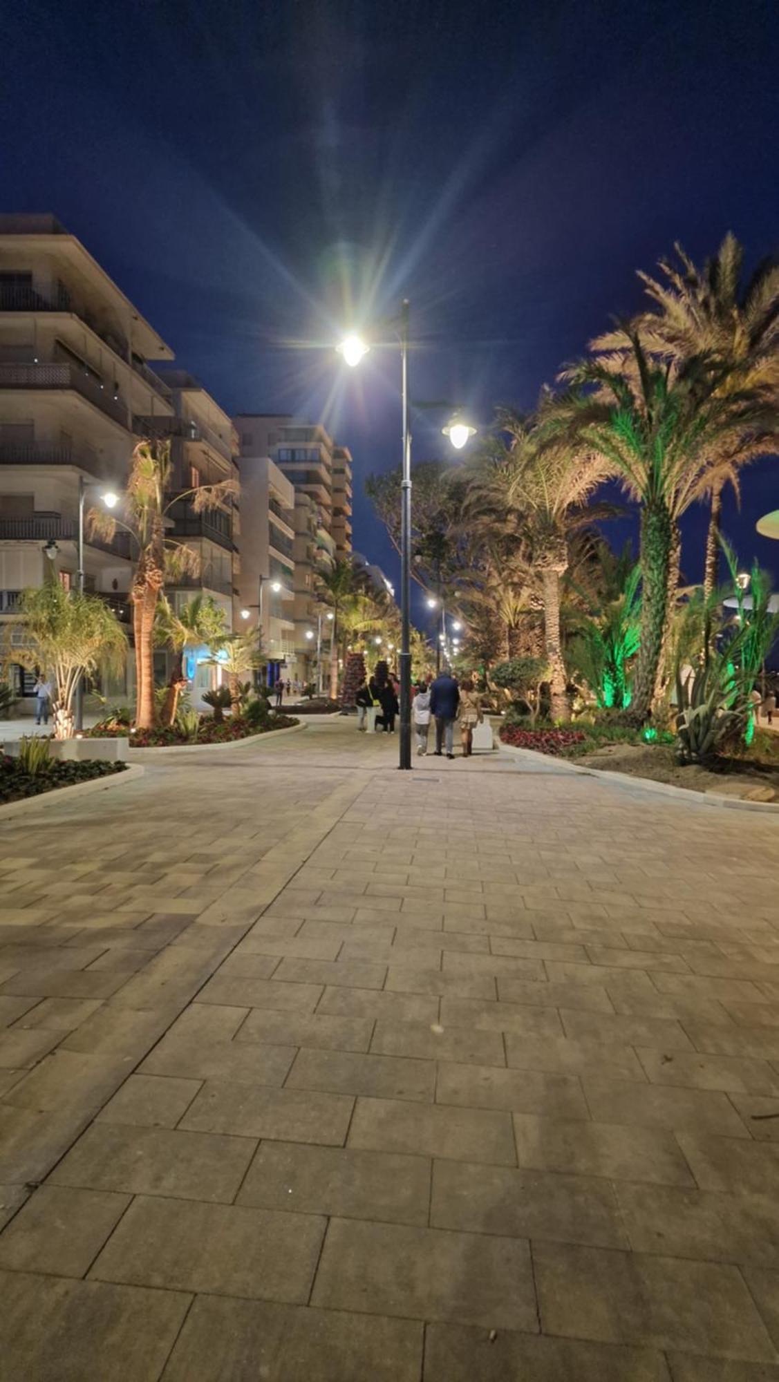 Estepona Playa Exteriör bild